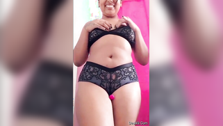 Babe in lingerie poses for XXX webcam with vibrator in Desi pussy | XXX Video on AllSex.XXX