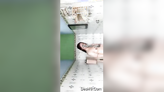 Seductive Desi babe makes amateur XXX video of her bathing topless | XXX Video on AllSex.XXX