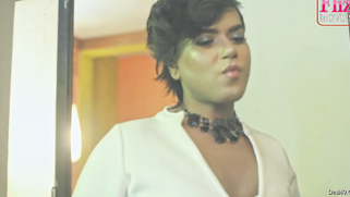 Desi mistress enjoys XXX games with her blindfolded male sex slave | XXX Video on AllSex.XXX