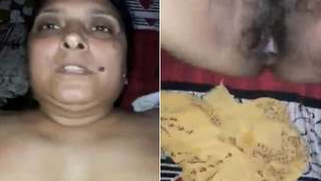 Desi auntie shows off her filled with cum mature twat in XXX video | XXX Video on AllSex.XXX