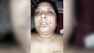 Desi auntie shows off her filled with cum mature twat in XXX video | XXX Video on AllSex.XXX