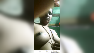 Experienced Desi webcam model pleases a guy with her big XXX boobs | XXX Video on AllSex.XXX