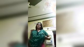 Hungry for hubby's cock Desi nympho records XXX video posing nude | XXX Video on AllSex.XXX