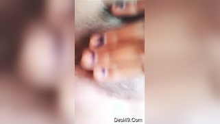 Luscious Desi chick XXX plays with her tits and holes for webcam | XXX Video on AllSex.XXX