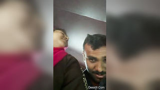 Dude seduces cute Desi auntie to have hot XXX for amateur camera | XXX Video on AllSex.XXX