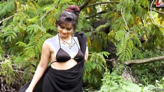 Erotic XXX session with amazing Desi model posing in the garden | XXX Video on AllSex.XXX