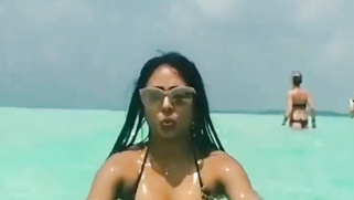 Very beautiful Desi girl showing her slender XXX body in the sea | XXX Video on AllSex.XXX