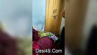 Good-looking Desi MILF shows her big natural tits in homemade XXX | XXX Video on AllSex.XXX