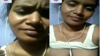 Desi webcam sweetie gladly shows off her tits for horny XXX client | XXX Video on AllSex.XXX