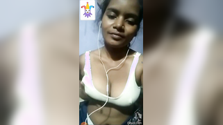 Desi webcam sweetie gladly shows off her tits for horny XXX client | XXX Video on AllSex.XXX