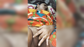 Fat MILF moans from intense XXX masturbation of her wet Desi twat | XXX Video on AllSex.XXX