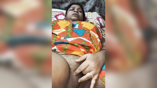 Fat MILF moans from intense XXX masturbation of her wet Desi twat | XXX Video on AllSex.XXX