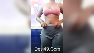 Sweet Desi hussy slowly takes off clothes showing perfect XXX body | XXX Video on AllSex.XXX