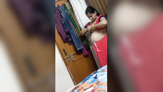 Sly dude makes XXX record of his nude Desi GF dressing after sex | XXX Video on AllSex.XXX