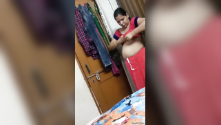 Sly dude makes XXX record of his nude Desi GF dressing after sex | XXX Video on AllSex.XXX