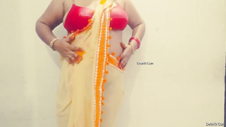 Desi fatty gets nude and plays with XXX vibrator as if it's a cock | XXX Video on AllSex.XXX