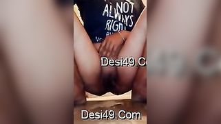 Filthy Desi bitch gives streams of pee in hot amateur XXX video | XXX Video on AllSex.XXX