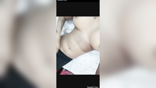 Big-tittied young Desi gal poses topless and XXX sucks a vegetable | XXX Video on AllSex.XXX