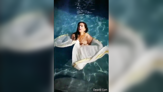 Famous Desi webcam XXX model teases with her perky boobs online | XXX Video on AllSex.XXX