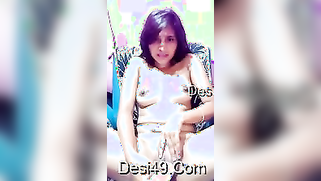 Good-looking Dasi chick shows her tits and masturbation XXX skills | XXX Video on AllSex.XXX