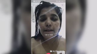 Pretty Desi call-girl takes a XXX bath online posing in a sexy way | XXX Video on AllSex.XXX