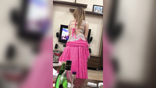 Stunning Desi call-girl impresses her XXX clients with sexy dance | XXX Video on AllSex.XXX