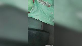 XXX whore in green sari can't hide from client who films her vagina | XXX Video on AllSex.XXX