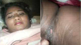 Desi girl is going to cum on camera so she works fingers down there