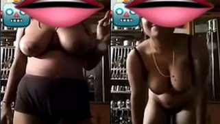 Sex model hides face but thinks viewers deserve to see natural boobs | XXX Video on AllSex.XXX