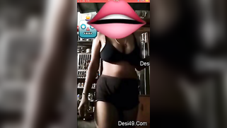 Sex model hides face but thinks viewers deserve to see natural boobs | XXX Video on AllSex.XXX