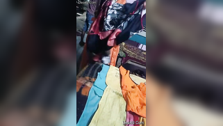 Sex video of naughty aunty who changes sari but doesn't show body | XXX Video on AllSex.XXX