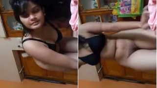 Indian webcam model puts fingers into her peach but then gets dressed | XXX Video on AllSex.XXX