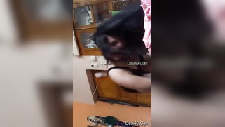 Indian webcam model puts fingers into her peach but then gets dressed | XXX Video on AllSex.XXX