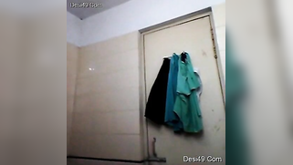 Desi whore goes to bathroom but takes camera to film her sexy body | XXX Video on AllSex.XXX