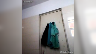 Desi whore goes to bathroom but takes camera to film her sexy body | XXX Video on AllSex.XXX