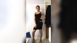 Indian woman with sexy body wears black dress that makes her look hot | XXX Video on AllSex.XXX