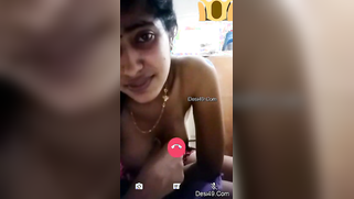 Sexy Desi girl attracts online viewers posing naked on camera close-up | XXX Video on AllSex.XXX