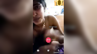 Sexy Desi girl attracts online viewers posing naked on camera close-up | XXX Video on AllSex.XXX