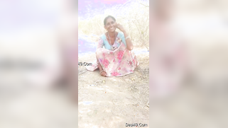 Indian man films sex movie of mom exposing pussy and pissing outdoors | XXX Video on AllSex.XXX