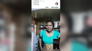 Aunty is so sexy in green sari that online friend pays her for talking | XXX Video on AllSex.XXX