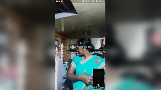 Aunty is so sexy in green sari that online friend pays her for talking | XXX Video on AllSex.XXX