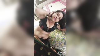 Desi mom doesn't open top but tits look amazing even being hidden | XXX Video on AllSex.XXX