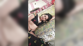 Desi mom doesn't open top but tits look amazing even being hidden | XXX Video on AllSex.XXX