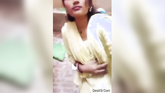 No nakedness but teasing by sex-addicted Desi aunty in front of camera | XXX Video on AllSex.XXX