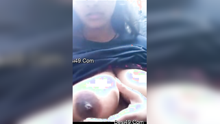 Such cool boobies of Desi girl with dark nipples must be shown off | XXX Video on AllSex.XXX