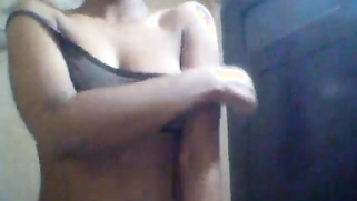 Indian knows men on the other side are glad to see her stripping down | XXX Video on AllSex.XXX