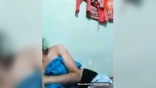 Desi mom talks to online friends and exposes tiny breasts as they want | XXX Video on AllSex.XXX