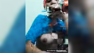 Desi mom talks to online friends and exposes tiny breasts as they want | XXX Video on AllSex.XXX