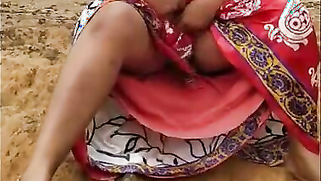 Sex video of shameless Desi mom who sits on the ground and pisses | XXX Video on AllSex.XXX
