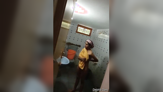 Indian teen dries body with tower flashing private parts in washroom | XXX Video on AllSex.XXX